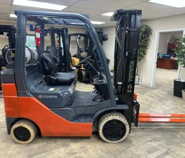 Caterpillar 4000lb Forklift 3 stage mast Side Shifting Forks Atlanta Forklifts