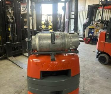 Toyota 3000lb forklift for sale Atlanta Georgia