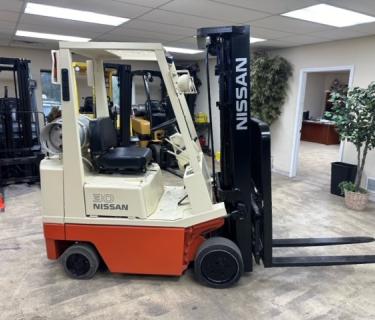 Nissan Forklift 3 stage mast Side Shifting Forks Atlanta Forklifts