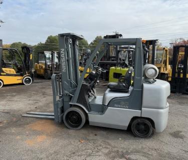 Nissan 8000lb Forklift for sale Atlanta Georgia