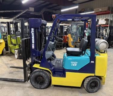 komatsu pneumatic 3500lb forklift for sale Atlanta Georgia