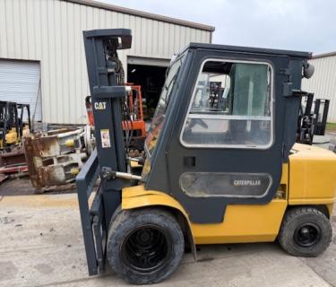 Caterpillar Dual Drive Pneumatic Forklift For Sale Atlanta Georgia