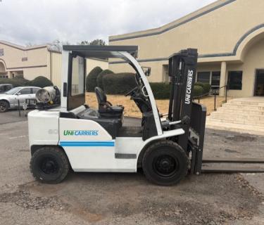 Unicarriers nissan 9000lb pneumatic forklift dual drive tires for sale Atlanta Georgia