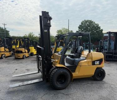 Caterpillar 10,000lb pneumatic forklift for sale Atlanta Georgia